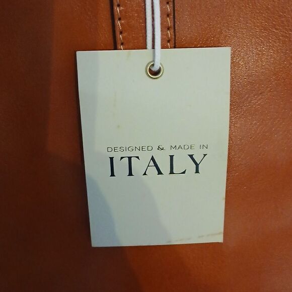 A. Bellucci  - Picture 4 of 7